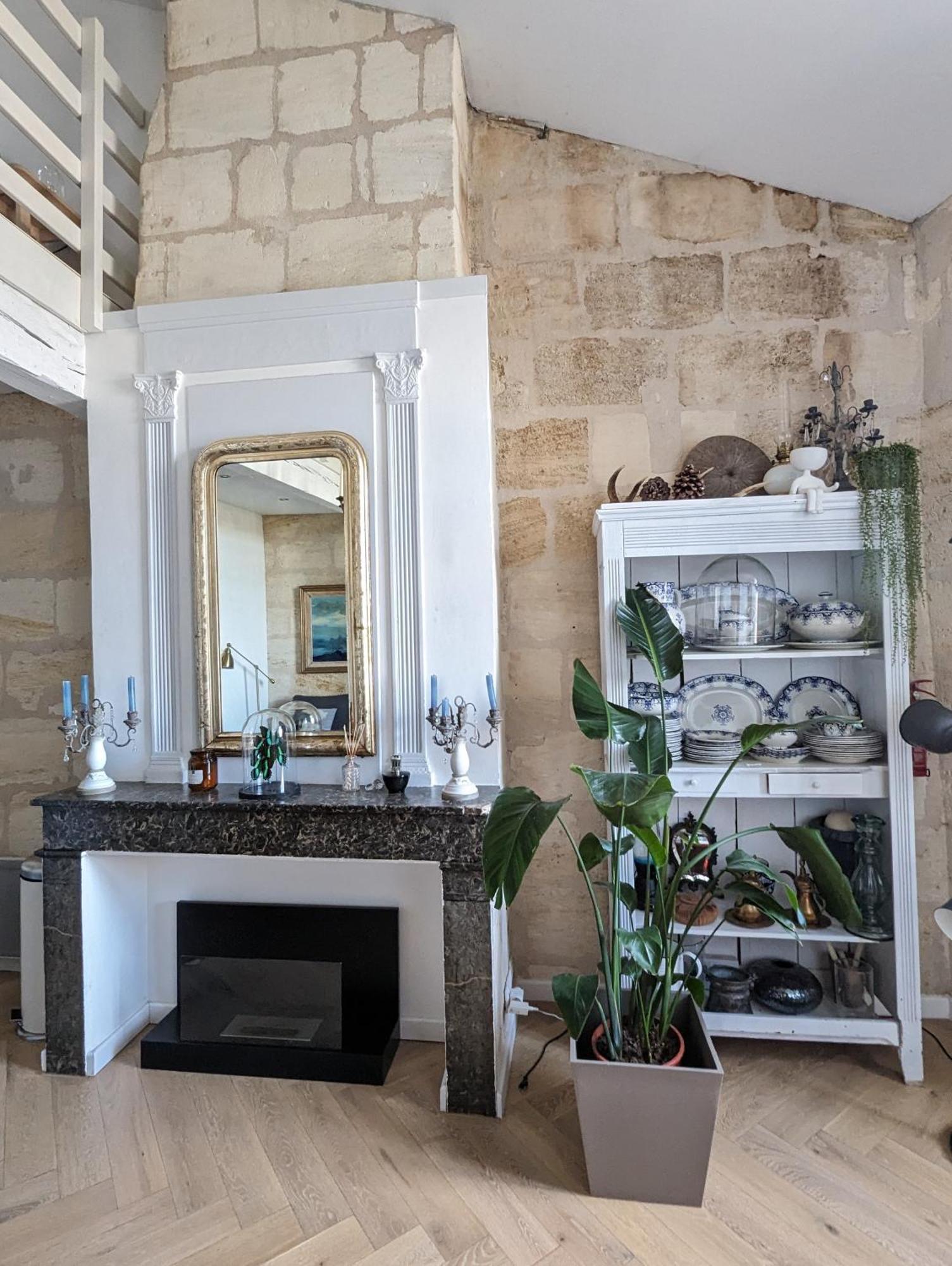 Appartement De Charme Sous Les Toits Avec Vue Sur La Garonne Μπορντό Εξωτερικό φωτογραφία